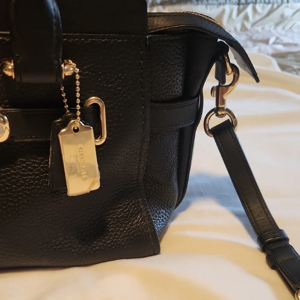 Black Leather Handbag - Picture 3 of 8